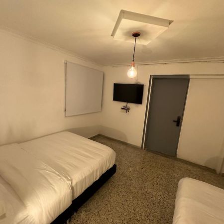 Rustik House Hotel Medellin Bagian luar foto