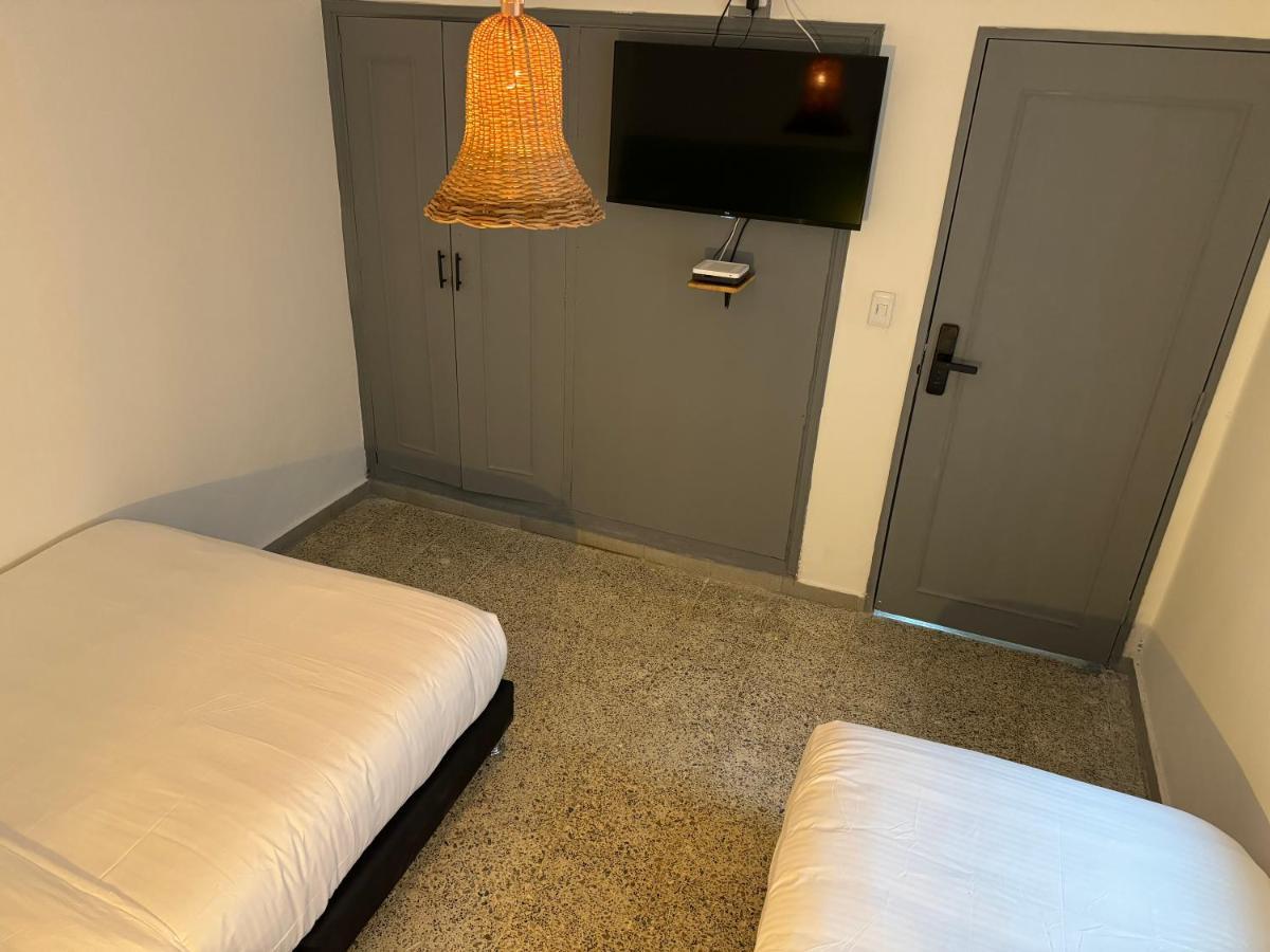 Rustik House Hotel Medellin Bagian luar foto