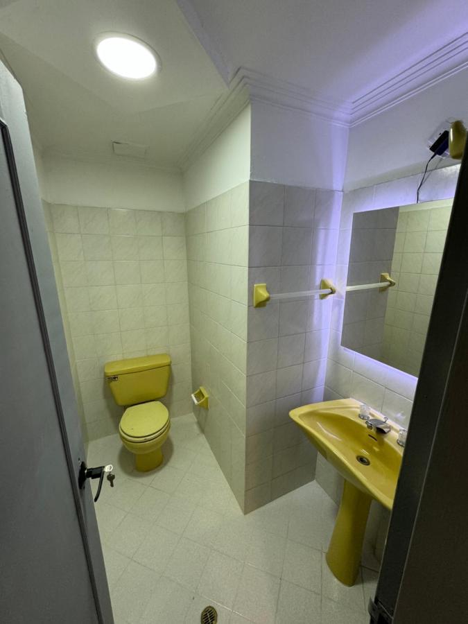 Rustik House Hotel Medellin Bagian luar foto