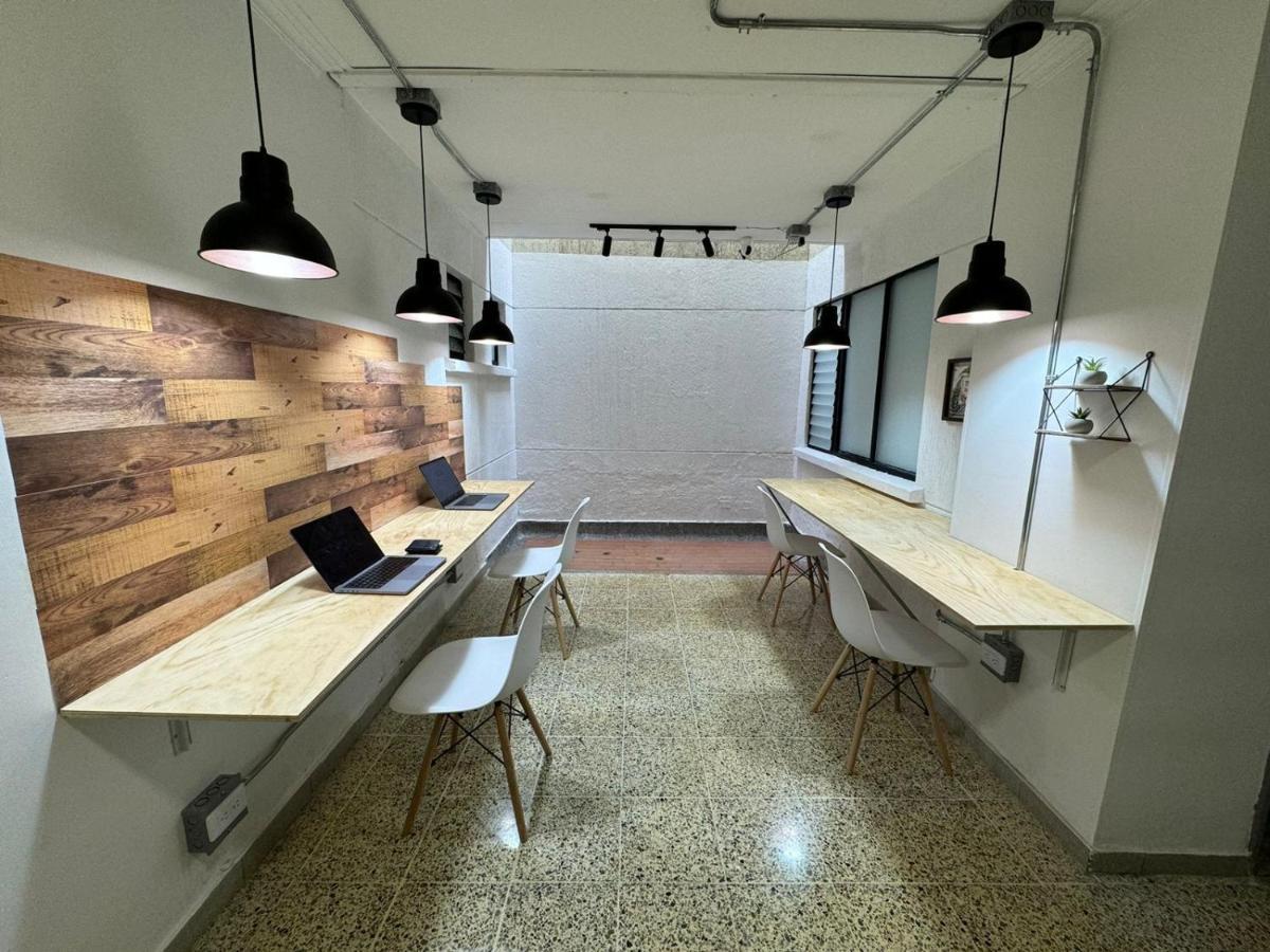 Rustik House Hotel Medellin Bagian luar foto